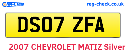 DS07ZFA are the vehicle registration plates.