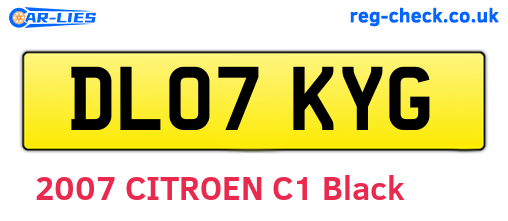 DL07KYG are the vehicle registration plates.