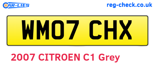 WM07CHX are the vehicle registration plates.