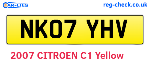 NK07YHV are the vehicle registration plates.