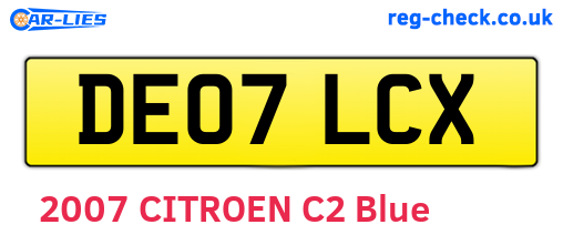 DE07LCX are the vehicle registration plates.