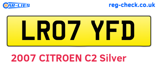 LR07YFD are the vehicle registration plates.