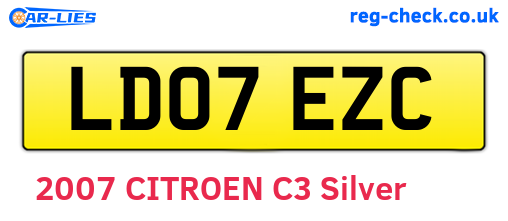LD07EZC are the vehicle registration plates.