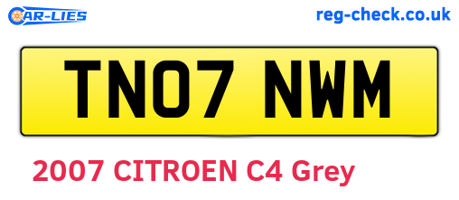 TN07NWM are the vehicle registration plates.