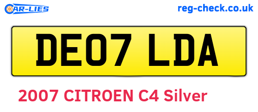 DE07LDA are the vehicle registration plates.
