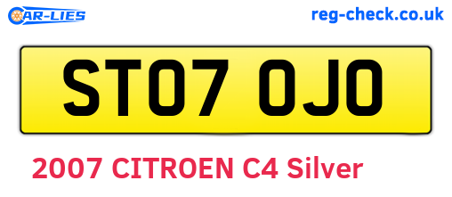 ST07OJO are the vehicle registration plates.