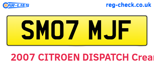 SM07MJF are the vehicle registration plates.