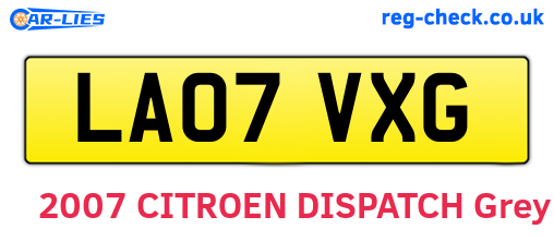 LA07VXG are the vehicle registration plates.