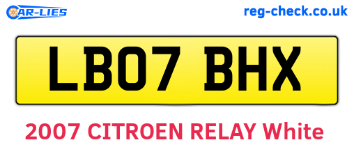 LB07BHX are the vehicle registration plates.