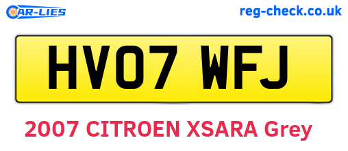 HV07WFJ are the vehicle registration plates.