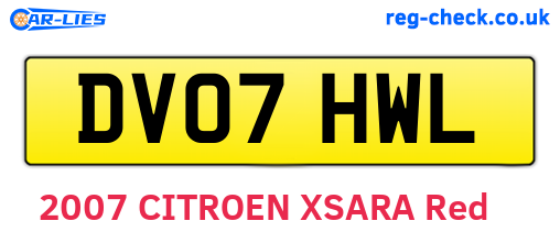 DV07HWL are the vehicle registration plates.