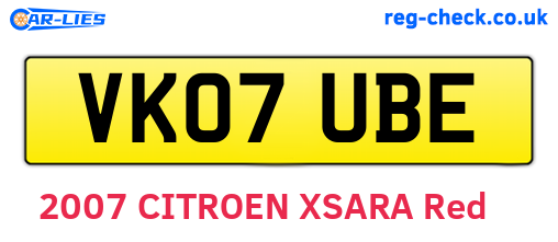 VK07UBE are the vehicle registration plates.
