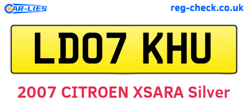 LD07KHU are the vehicle registration plates.