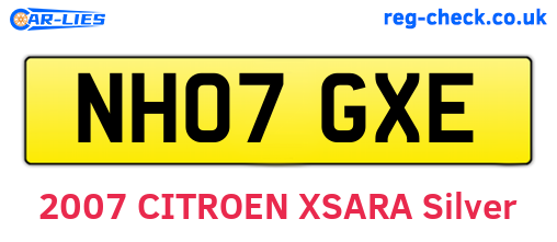 NH07GXE are the vehicle registration plates.