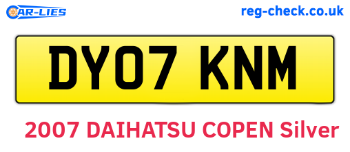 DY07KNM are the vehicle registration plates.