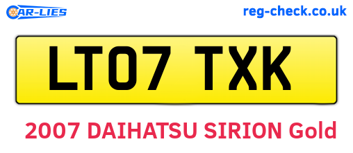 LT07TXK are the vehicle registration plates.