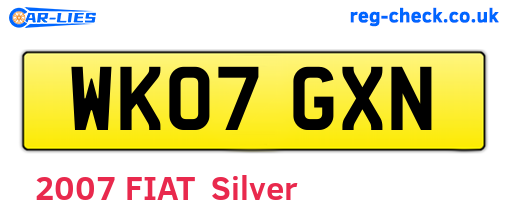 WK07GXN are the vehicle registration plates.