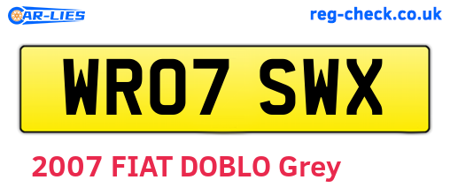 WR07SWX are the vehicle registration plates.