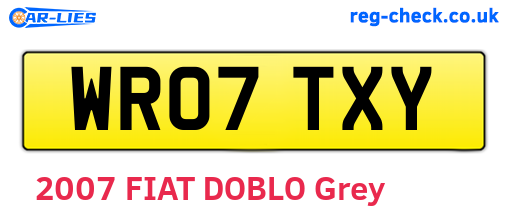 WR07TXY are the vehicle registration plates.