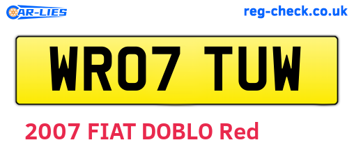 WR07TUW are the vehicle registration plates.