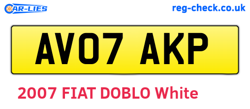 AV07AKP are the vehicle registration plates.