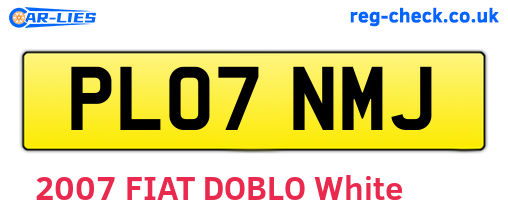 PL07NMJ are the vehicle registration plates.