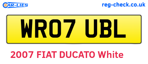 WR07UBL are the vehicle registration plates.