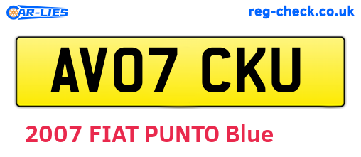 AV07CKU are the vehicle registration plates.