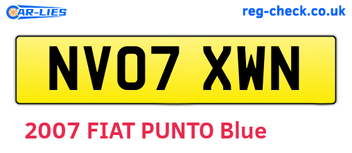 NV07XWN are the vehicle registration plates.