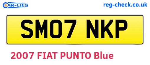 SM07NKP are the vehicle registration plates.