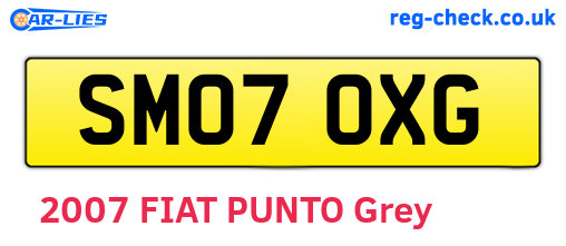 SM07OXG are the vehicle registration plates.