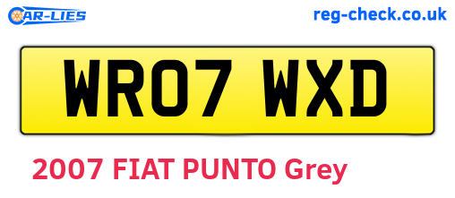 WR07WXD are the vehicle registration plates.