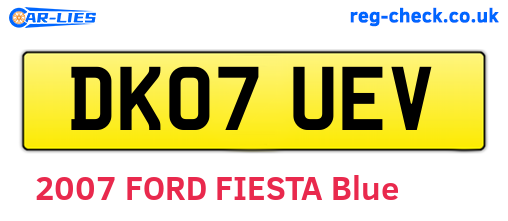 DK07UEV are the vehicle registration plates.