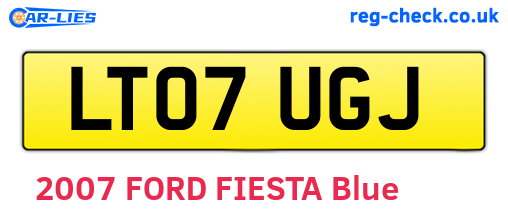 LT07UGJ are the vehicle registration plates.