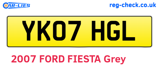 YK07HGL are the vehicle registration plates.