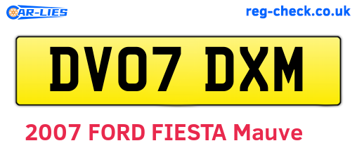 DV07DXM are the vehicle registration plates.