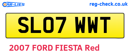 SL07WWT are the vehicle registration plates.
