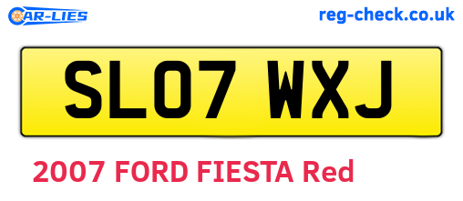 SL07WXJ are the vehicle registration plates.