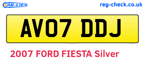 AV07DDJ are the vehicle registration plates.