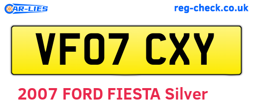 VF07CXY are the vehicle registration plates.