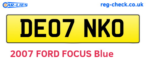 DE07NKO are the vehicle registration plates.