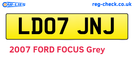 LD07JNJ are the vehicle registration plates.