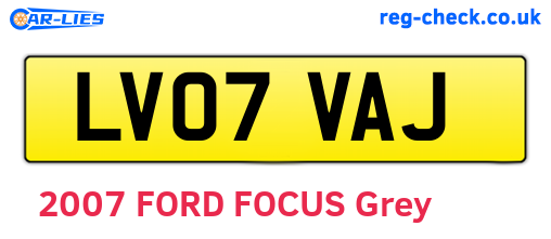 LV07VAJ are the vehicle registration plates.