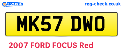 MK57DWO are the vehicle registration plates.