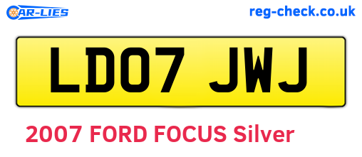 LD07JWJ are the vehicle registration plates.