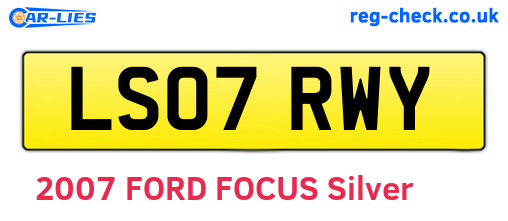 LS07RWY are the vehicle registration plates.