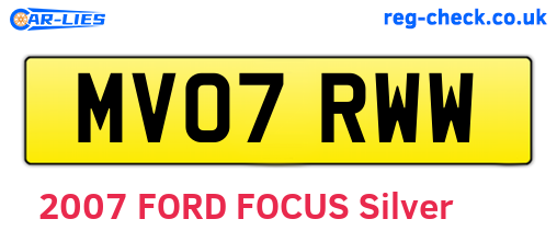 MV07RWW are the vehicle registration plates.