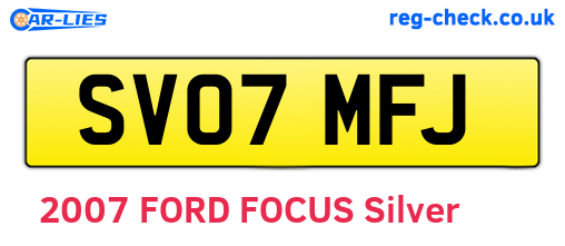 SV07MFJ are the vehicle registration plates.