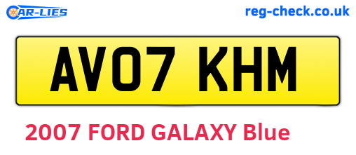 AV07KHM are the vehicle registration plates.