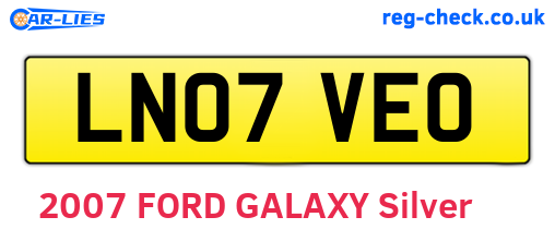 LN07VEO are the vehicle registration plates.